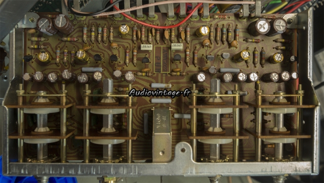 Pioneer SX-9930 : étage de tonalité révisé.