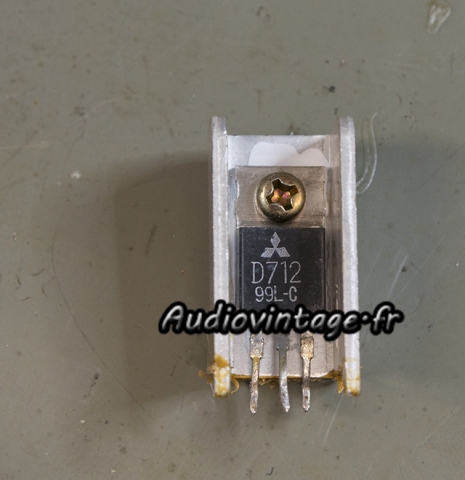 Pioneer SA-608 : graisse neuve.