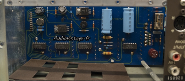 Quad 44 : condensateurs à remplacer.