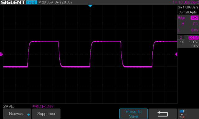 Quad 33 : signal-carre-a-10khz