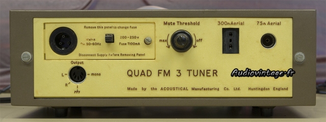 Quad FM 3 :  connectique.