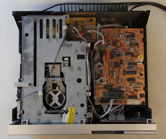 Radiola CD1104