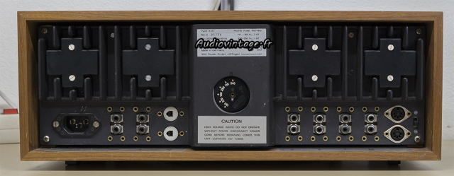 Revox A50 : connectique.