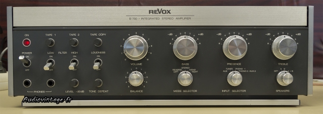 Revox B750 : design Revox par excellence.