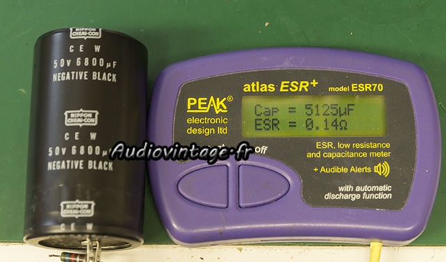 Rotel RA-612 :  condensateur fatigué.
