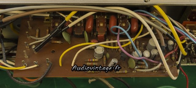 Rotel RA-810