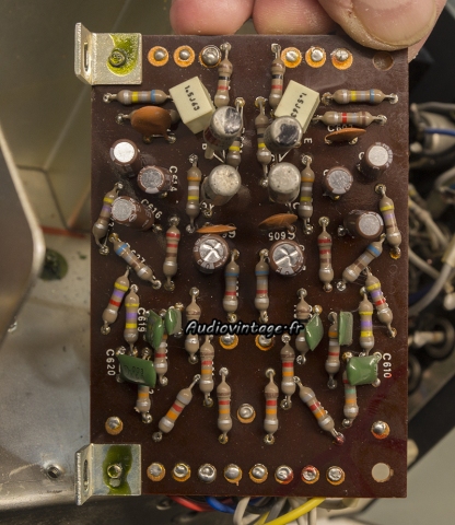 Sansui 2000 : circuit phono révisé.