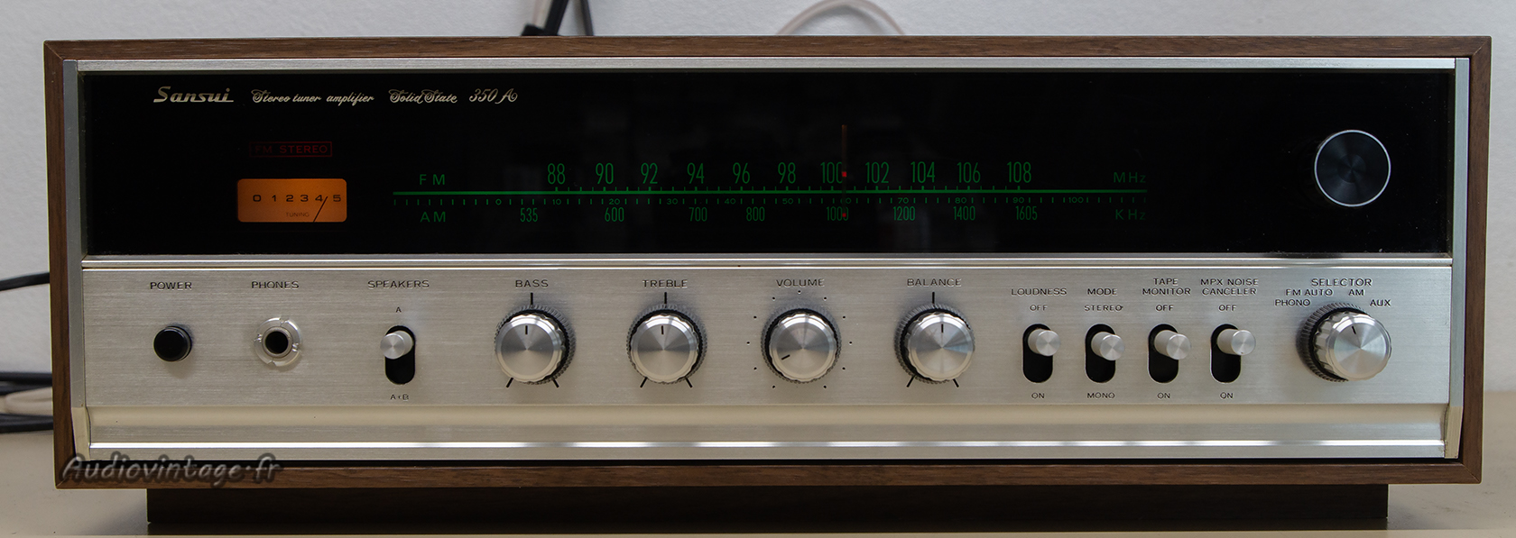 Sansui 350A : ce n'est pas le plus laid :)