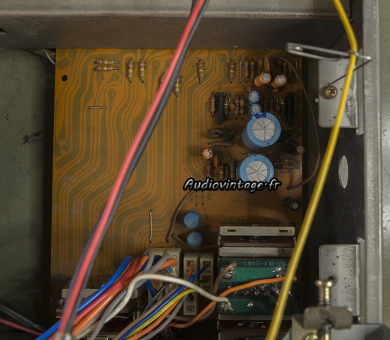 Sansui 8080 : circuit phono à revoir.