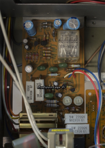 Sansui 8080 : circuit de protection/vumètres à revoir.