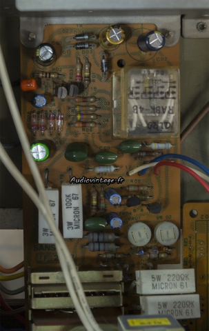 Sansui 8080 : circuit de protection/vumètres révisé.