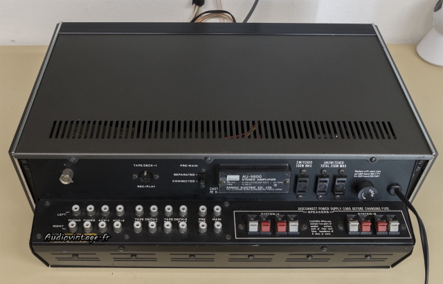 Sansui AU-5500 : connectique.