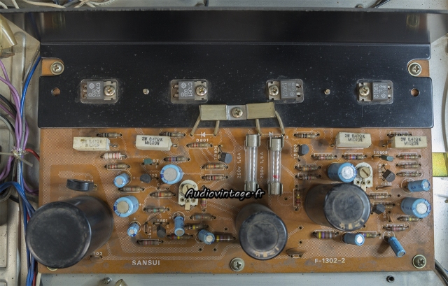 Sansui AU-101 : circuit principal à réviser.