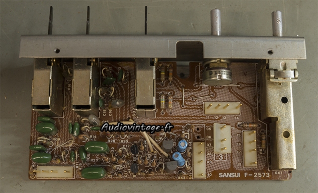 Sansui AU-11000A : circuit filtres à revoir.