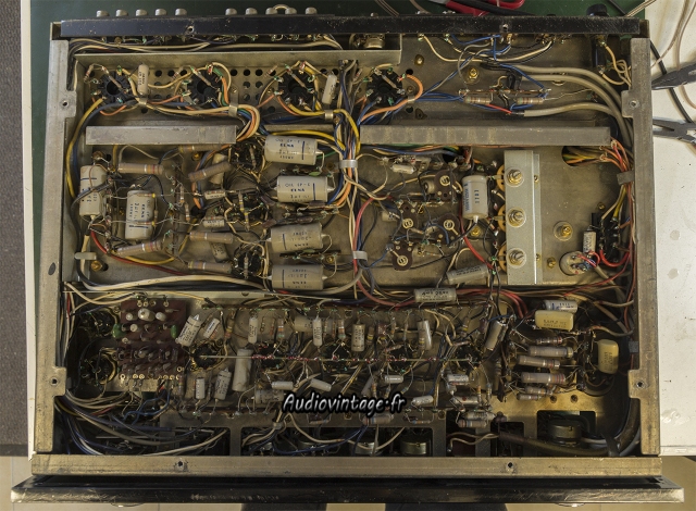 Sansui AU-111
