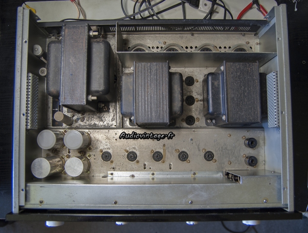 Sansui AU-111