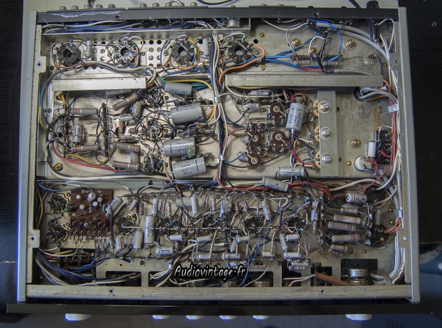 Sansui AU-111