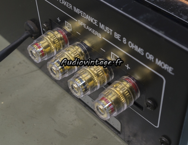 Sansui AU-117 II : nouveaux borniers en place.