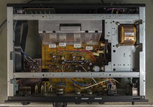 Sansui AU-117 II : terminé.