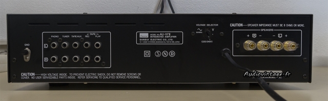Sansui AU-117 II : connectique.