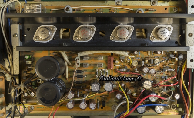 Sansui AU-217