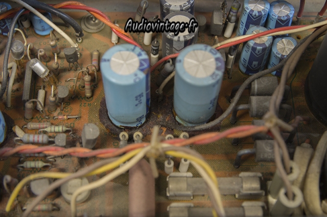 Sansui AU-317