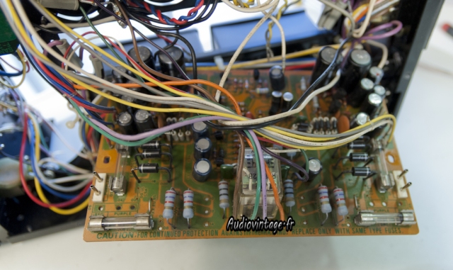 Sansui AU-517