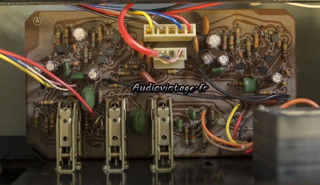 Sansui AU-517 : circuit tonalité/filtres révisé.