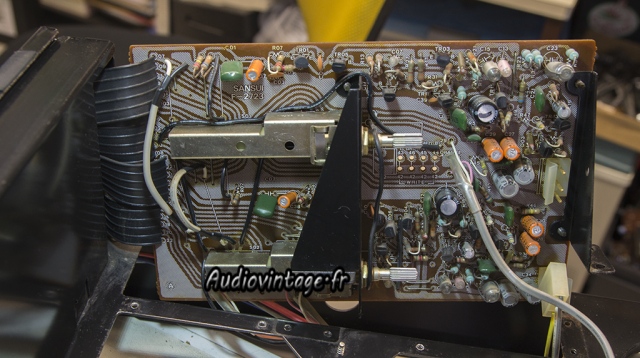 Sansui AU-517