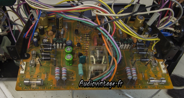 Sansui AU-517
