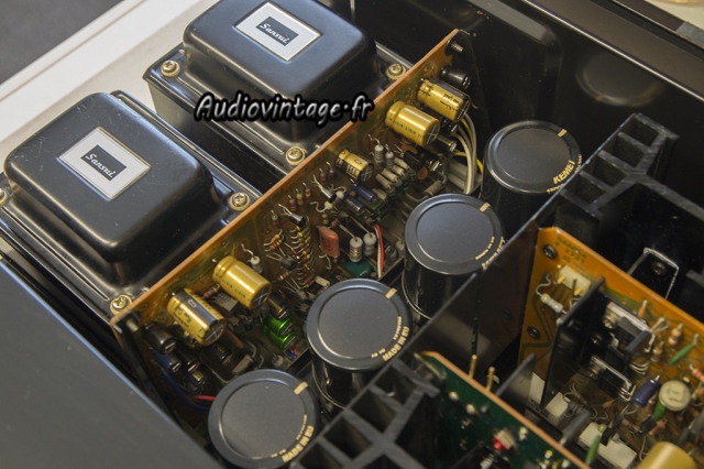 Sansui AU-517