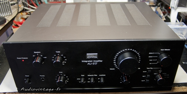 Sansui AU-517