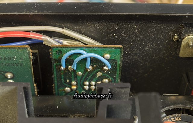 Sansui AU-517
