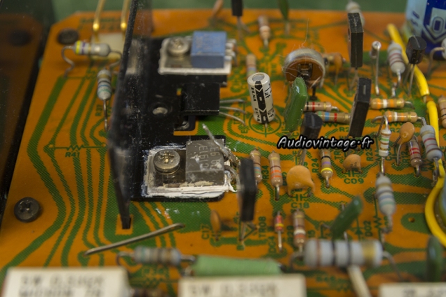 Sansui AU-517