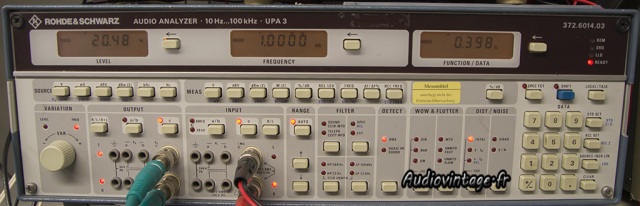 Sansui AU-555