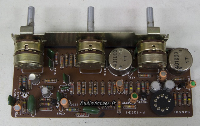 Sansui AU-555A