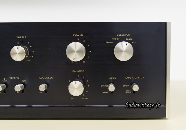 Sansui AU-555A