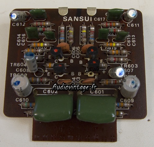 Sansui AU-555A : phono à réviser.