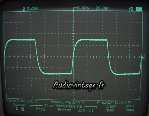 sansui AU-555A-signal carré-10khz.