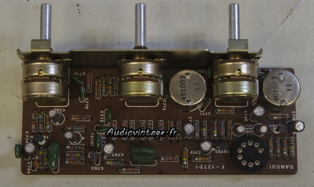 Sansui AU-555A