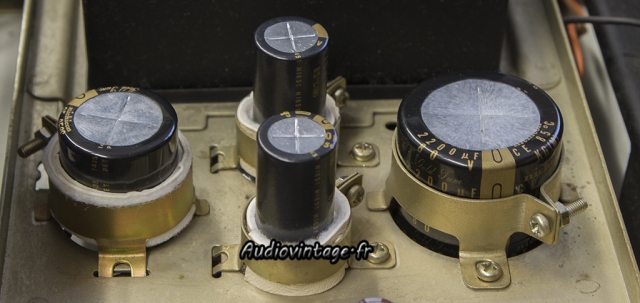 Sansui AU-555A