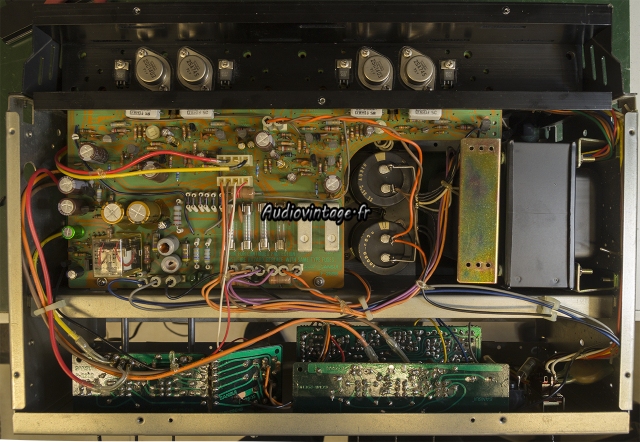 Sansui AU-5900