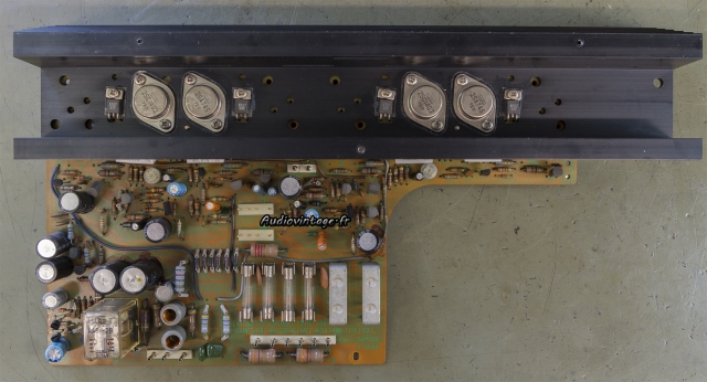 Sansui AU-5900 : à réviser.