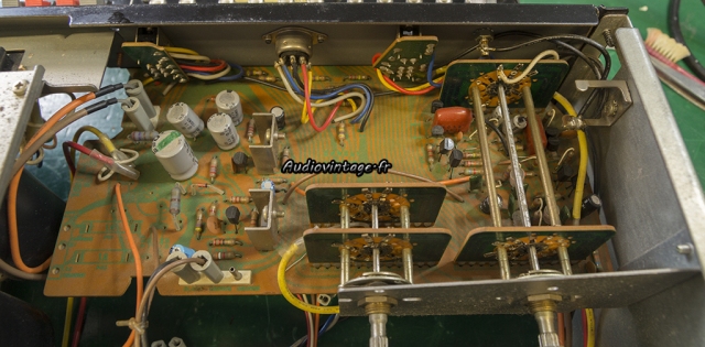 Sansui AU-5900 : alimentation et phono à revoir.