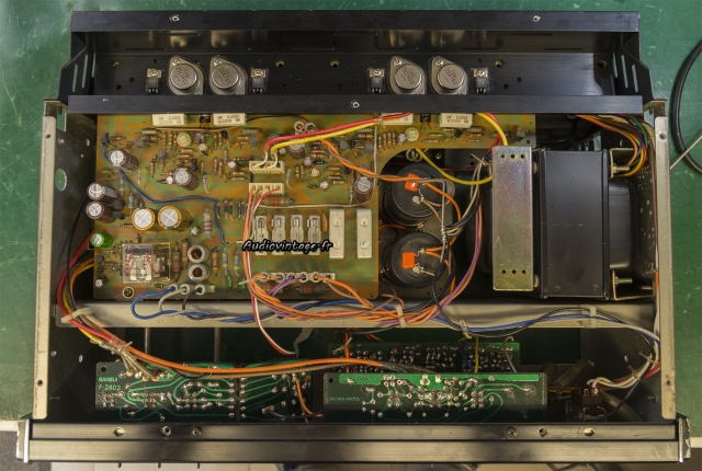 Sansui AU-5900 : terminé.