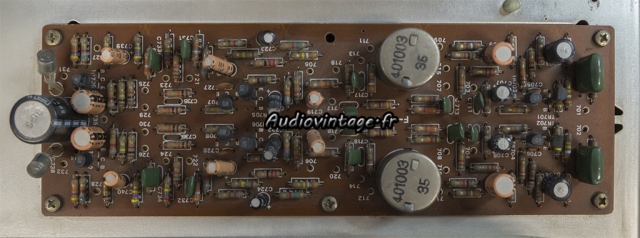 Sansui AU-7500 : circuit de tonalité à revoir.