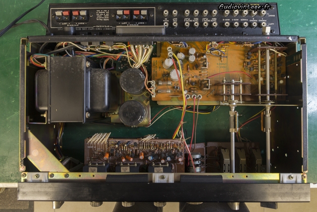 Sansui AU-7700
