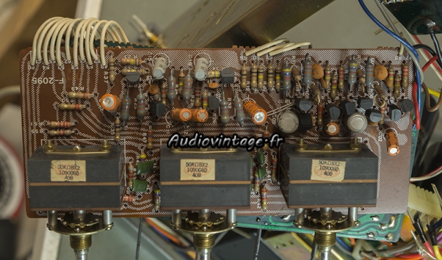 Sansui AU-7700 : circuit tonalité à revoir.
