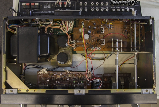 Sansui AU-7700