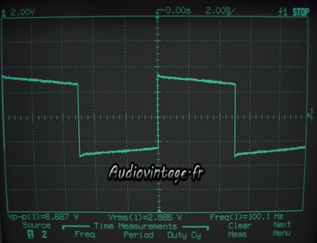 Sansui AU-7700